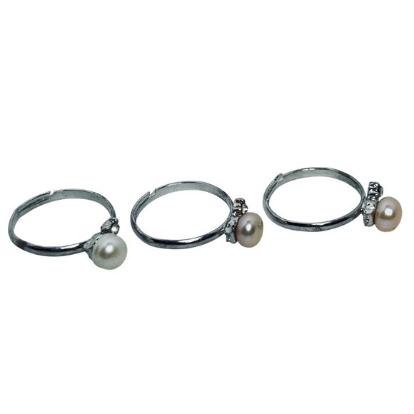 Lot Of 3 Silver Tone Adjustable Rings W/ Faux Pearls & Rhinestone Accents (R433) - Picture 4 of 5